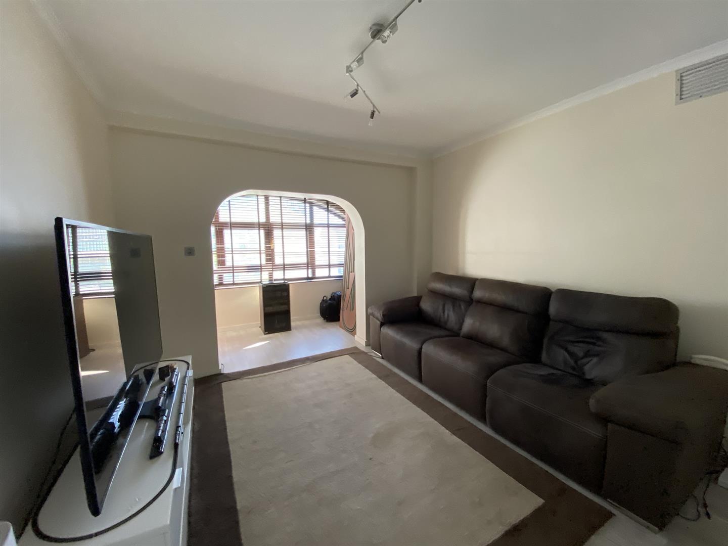 Image of Apartment - 5 Bedrooms - 3 Bathrooms for Sale in Marina Bay-Gibraltar, Image 24